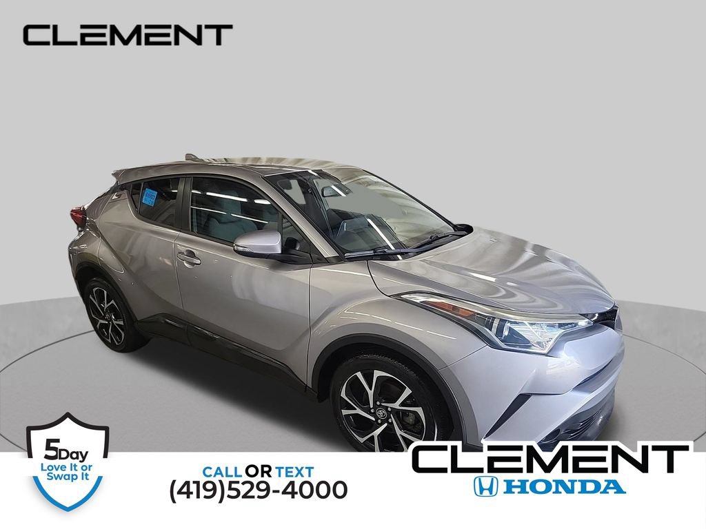 Used 2019 Toyota C-HR XLE FWD image 1