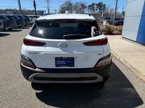 Certified 2023 Hyundai Kona SEL w/ Convenience Package image 4