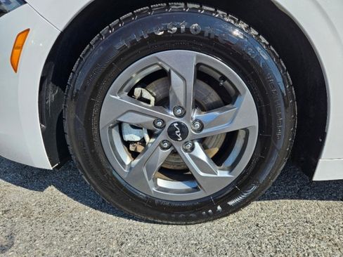 Used 2023 Kia K5 LXS image 10