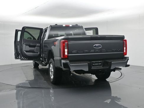 New 2026 Ford F250 XLT w/ FX4 Off-Road Package image 33