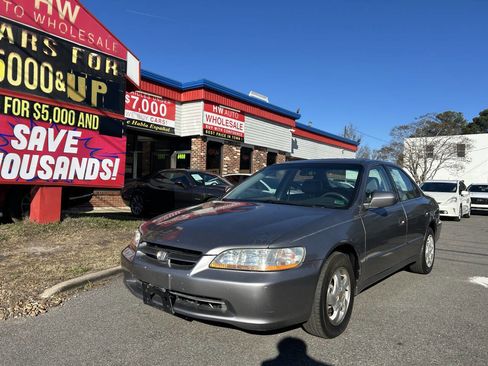 Used 2000 Honda Accord EX image 1