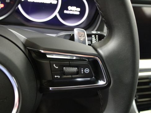 Used 2023 Porsche Panamera Platinum Edition image 36