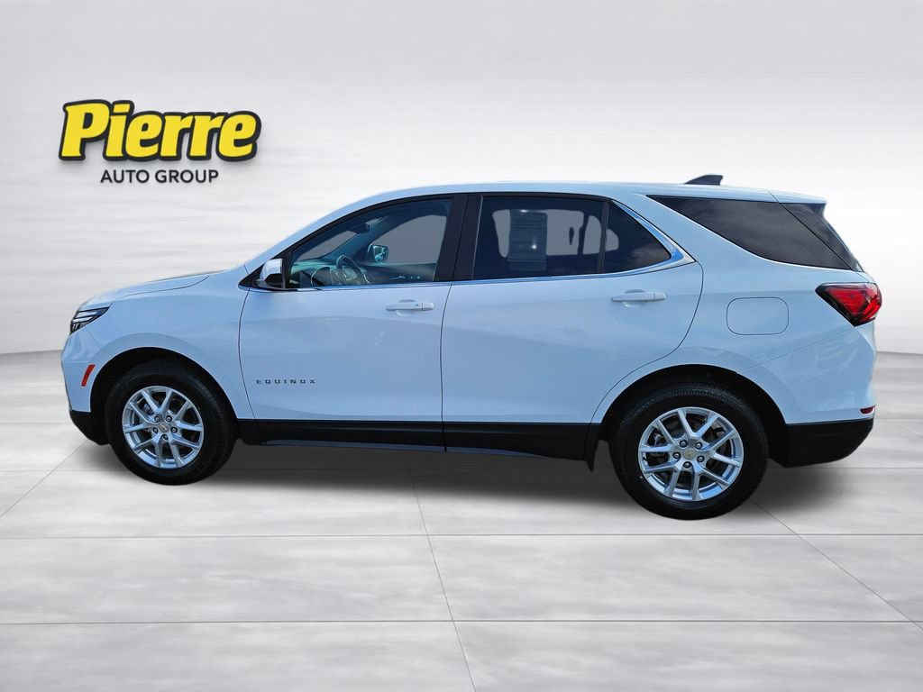 Used 2024 Chevrolet Equinox LT AWD/4WD image 2