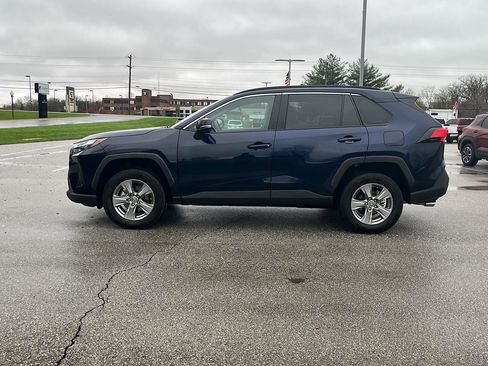Used 2025 Toyota RAV4 XLE image 2