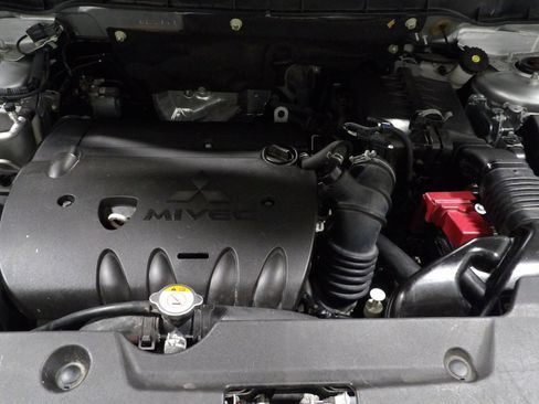 Used 2021 Mitsubishi Outlander Sport SE image 20