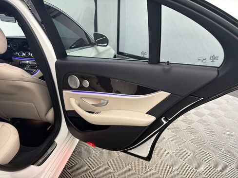 Used 2019 Mercedes-Benz E 300 4MATIC image 18