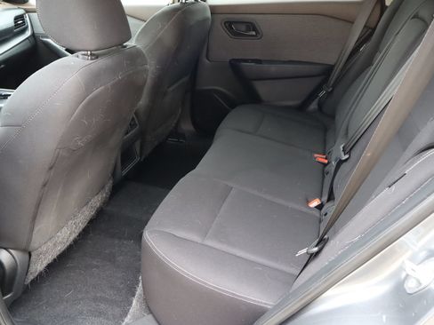 Used 2023 Nissan Rogue S AWD/4WD image 5