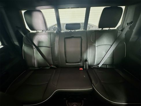 New 2025 RAM 2500 Limited image 10