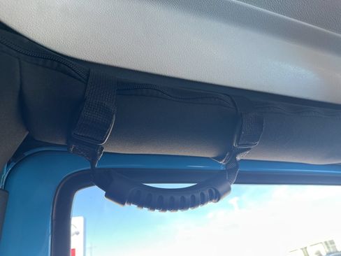 Used 2018 Jeep Wrangler Unlimited Rubicon w/ Cold Weather Group AWD/4WD image 69