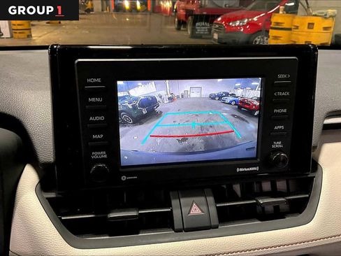 Used 2020 Toyota RAV4 XLE w/ Convenience Package image 27