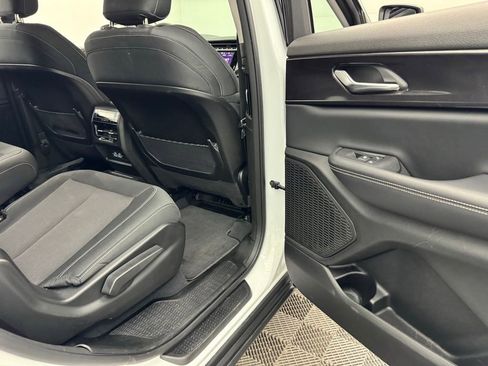 Used 2023 Jeep Grand Cherokee L Laredo AWD/4WD image 34
