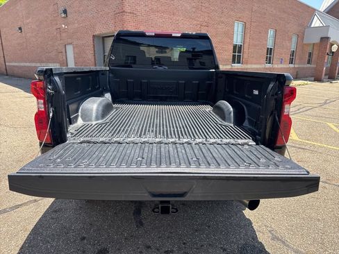 Used 2025 Chevrolet Silverado 2500 LT w/ Convenience Package AWD/4WD image 8