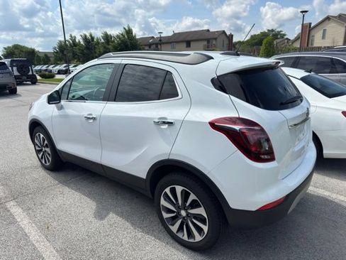 Used 2022 Buick Encore Preferred w/ Safety Package AWD/4WD image 5