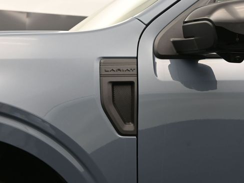 New 2025 Ford Maverick Lariat w/ Black Appearance Package image 15