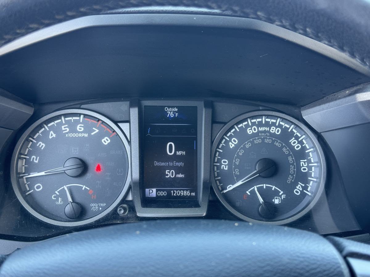 Used 2019 Toyota Tacoma TRD Off-Road w/ Technology Package AWD/4WD image 26