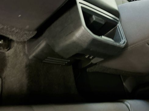 Used 2024 Toyota Tacoma TRD Off-Road image 28