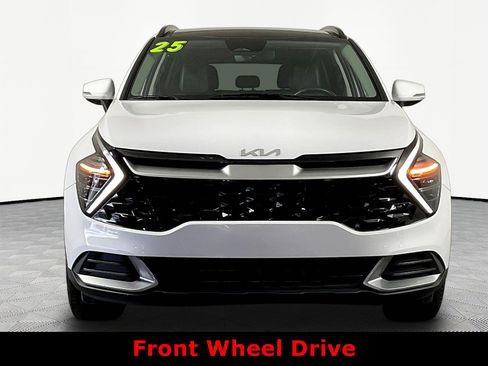 Used 2025 Kia Sportage EX w/ Premium Package FWD image 2