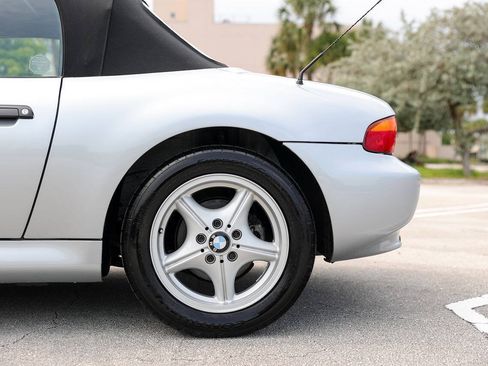 Used 1996 BMW Z3 1.9 RWD image 28