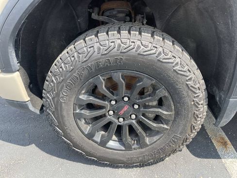 Used 2023 GMC Sierra 1500 AT4X AWD/4WD image 10