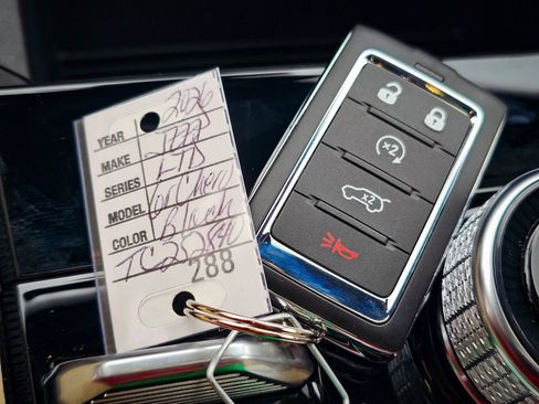 New 2026 Jeep Grand Cherokee Limited image 36