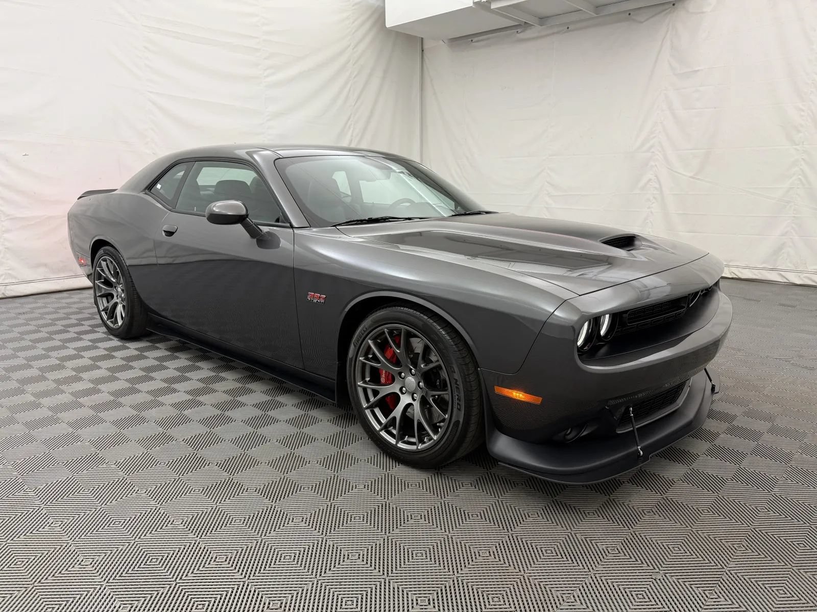 Used 2017 Dodge Challenger SRT RWD image 4