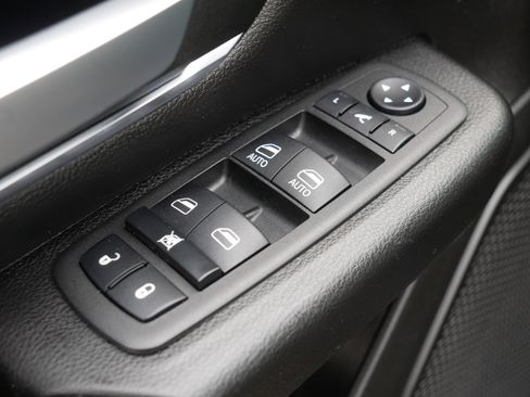 Used 2024 RAM 1500 Big Horn image 19