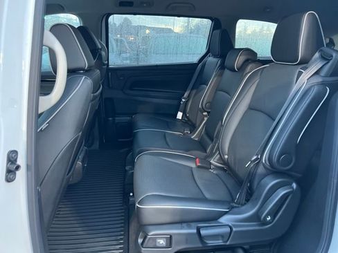 New 2026 Honda Odyssey Elite image 14