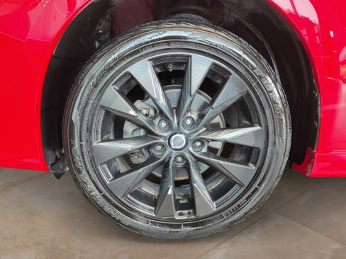 Used 2016 Nissan Sentra SR FWD image 27