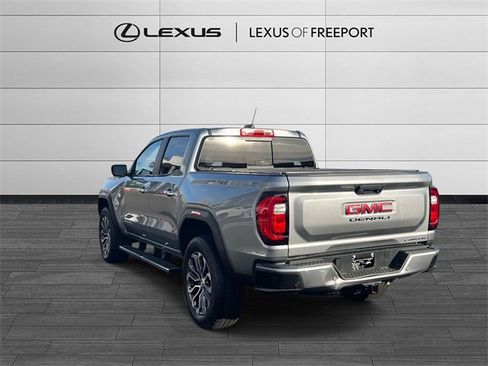 Used 2024 GMC Canyon Denali image 5