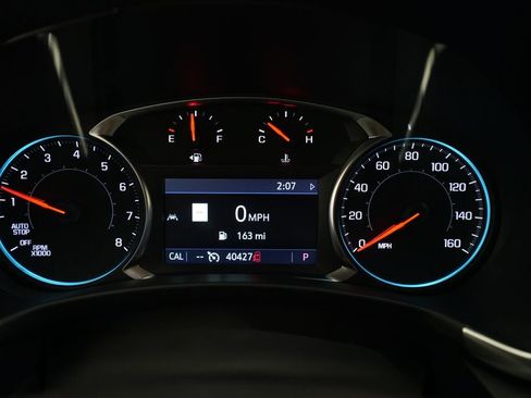 Used 2024 Chevrolet Equinox LT AWD/4WD image 2