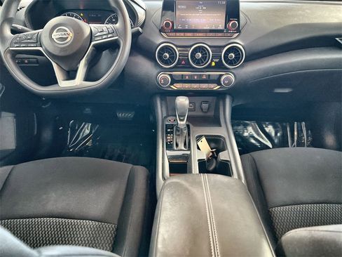 Certified 2022 Nissan Sentra S image 21