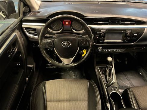 Used 2015 Toyota Corolla S image 18