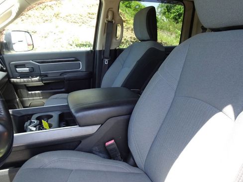 Used 2019 RAM 2500 Big Horn AWD/4WD image 19