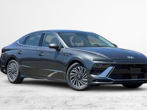 Used 2026 Hyundai Sonata Limited FWD image 1