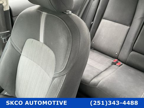 Used 2021 Nissan Sentra SV w/ Trunk Package FWD image 27