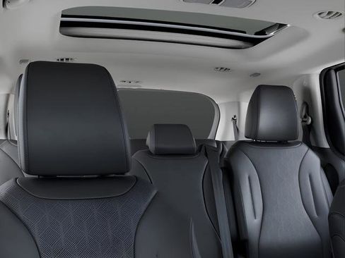 New 2026 Kia Carnival SX image 17