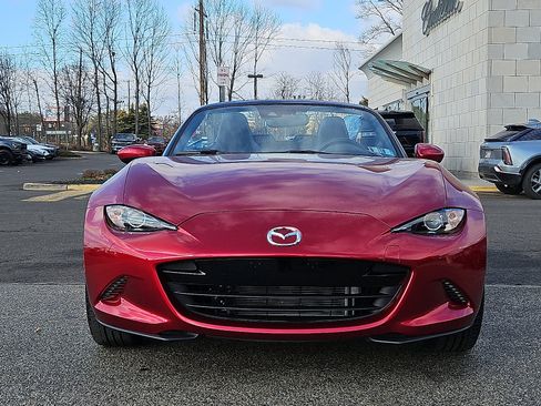 New 2023 MAZDA MX-5 Miata Grand Touring image 2