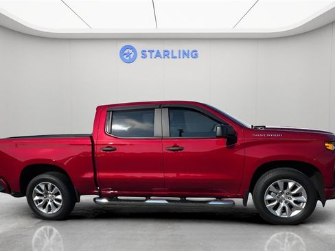 Used 2022 Chevrolet Silverado 1500 Custom image 2