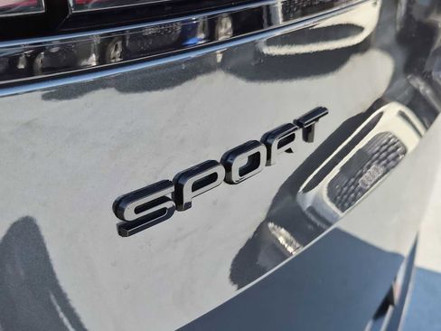 Used 2024 Land Rover Range Rover Sport Dynamic SE image 11