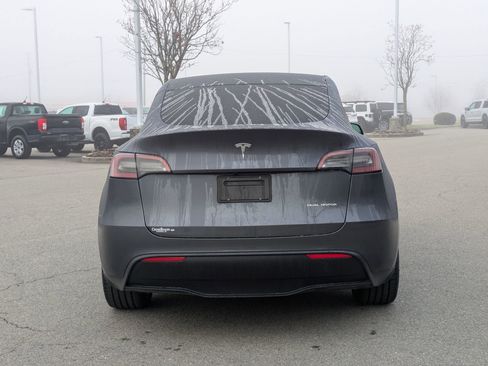 Used 2023 Tesla Model Y Long Range image 5