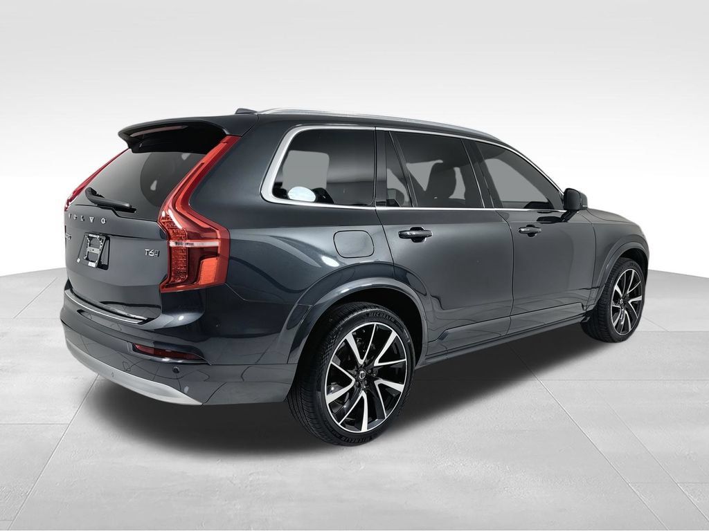 Used 2022 Volvo XC90 T6 Momentum w/ Protection Package Premier AWD/4WD image 8