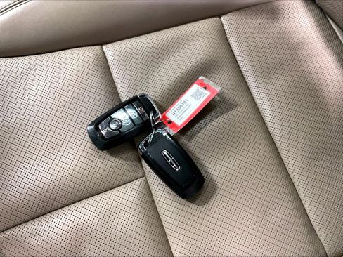 Used 2022 Lincoln Corsair Reserve w/ Equipment Group 201A image 31