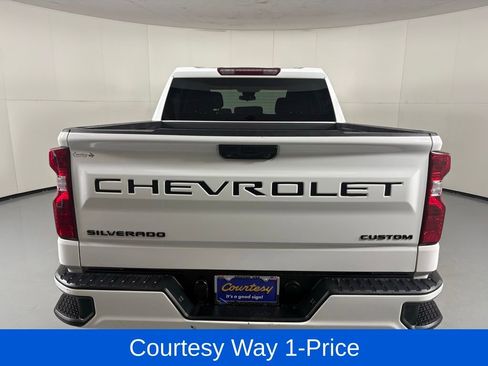 Used 2023 Chevrolet Silverado 1500 Custom w/ LPO, Dark Essentials Package RWD image 9