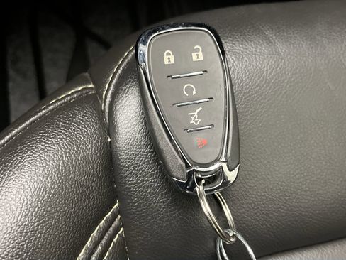 Certified 2023 Chevrolet Traverse LT w/ LT Premium Package image 30