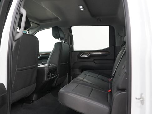 Used 2024 Chevrolet Silverado 1500 RST AWD/4WD image 17