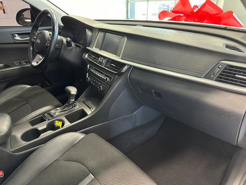 Used 2019 Kia Optima S w/ S Panoramic Sunroof Package image 23