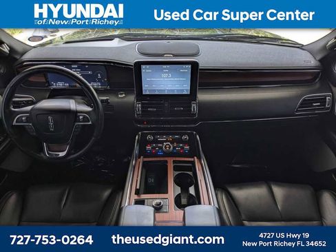 Used 2021 Lincoln Navigator L Reserve w/ Luxury Package AWD/4WD image 22