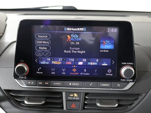 Used 2022 Nissan Altima 2.5 SR image 38