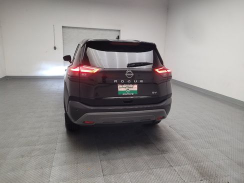 Used 2023 Nissan Rogue SV FWD image 6