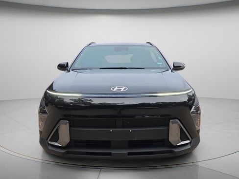 Used 2024 Hyundai Kona SEL FWD image 4